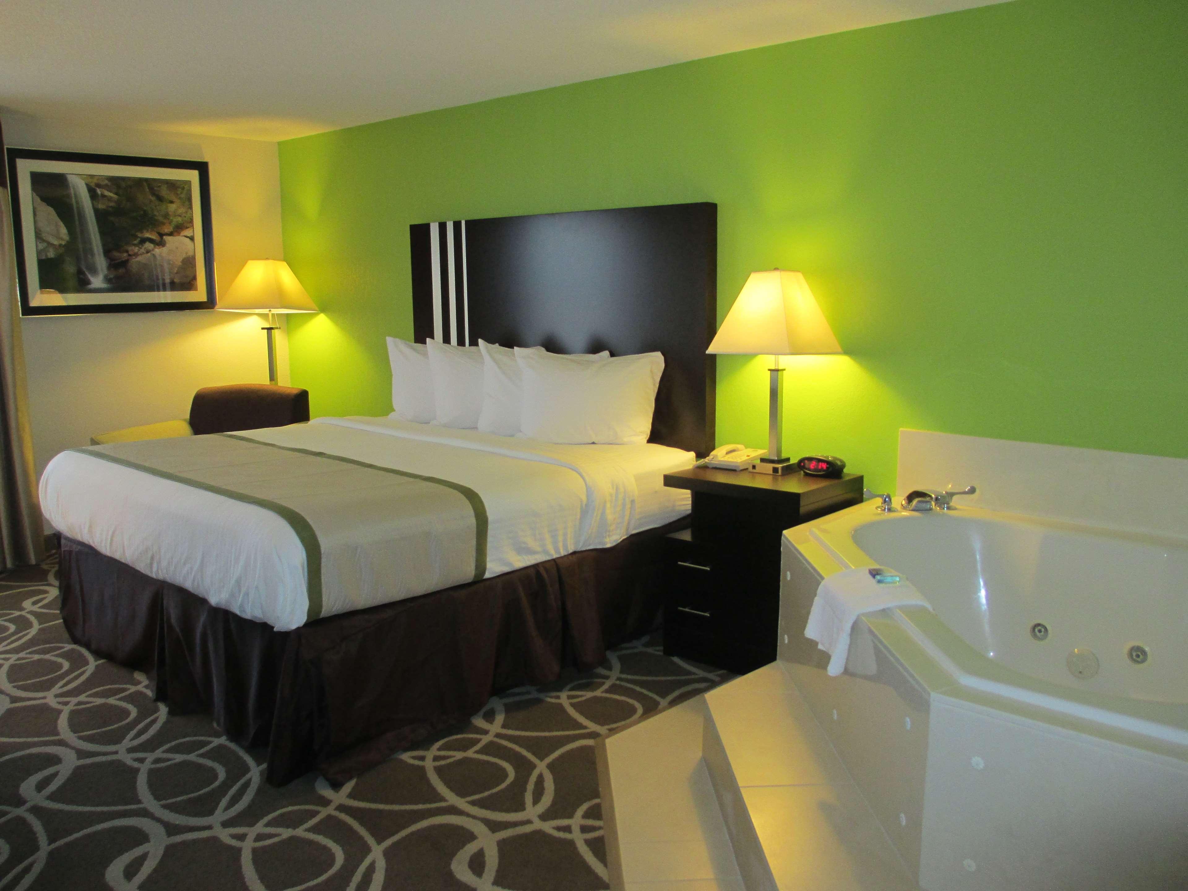 Best Western Lake Cumberland Inn Monticello Экстерьер фото
