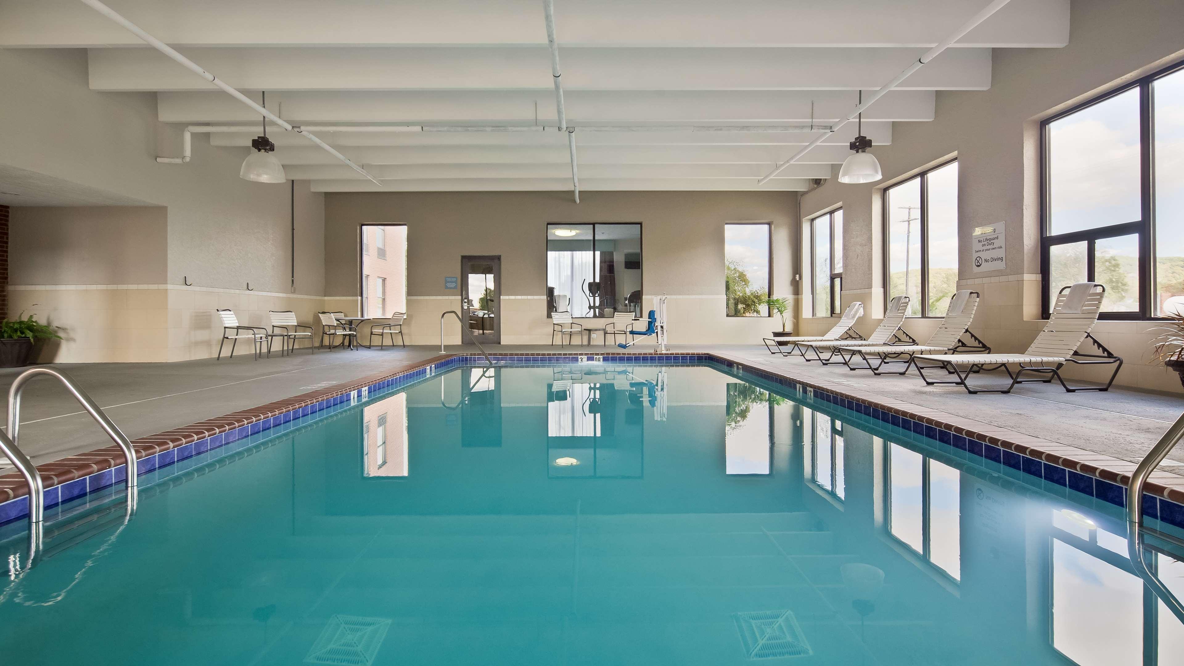 Best Western Lake Cumberland Inn Monticello Экстерьер фото